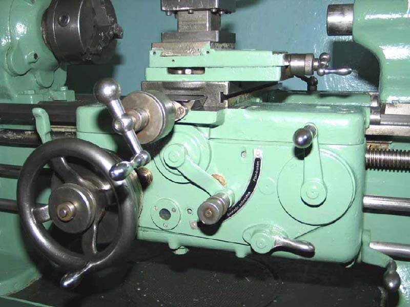 Загальний вигляд токарно-гвинторізного верстата DL-2 компанії G.Kärger